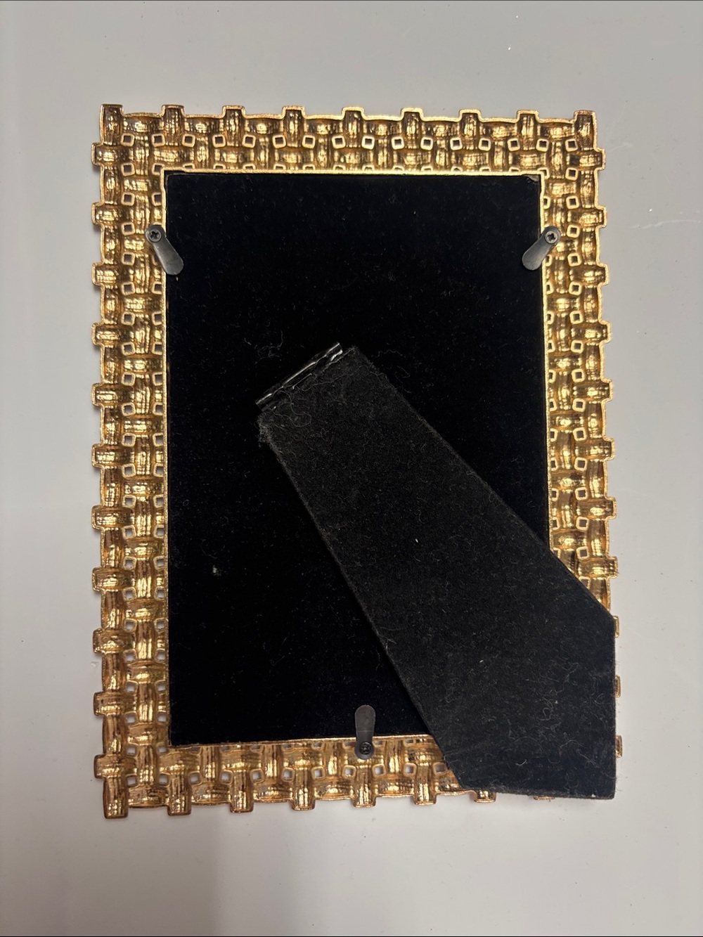 Vintage Woven Metallic Gold Picture Frame - Picture 4 of 4